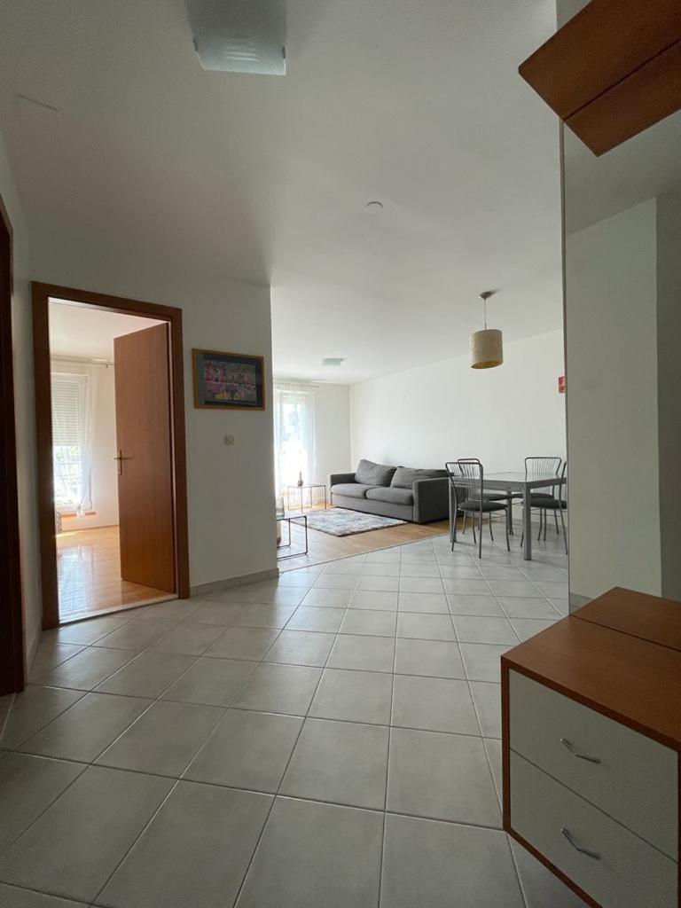 Little Sunlight Oasis Appartement Split